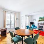 Guestready - Douceur Parisienne Dans Le 15E Arr.